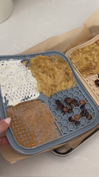 Aroovie Lick Mat – Calming Slow Feeder for Dogs & Cats